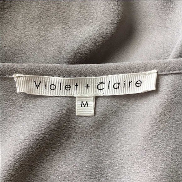 Violet and Claire bell sleeve grey blouse!! ❤️ - Picture 3 of 3